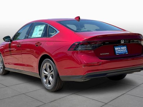 Used 2024 Honda Accord EX image 12