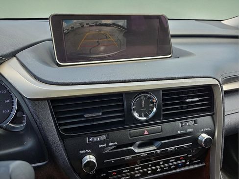 Used 2019 Lexus RX 350L FWD image 17