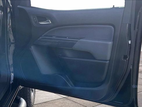 Used 2021 Chevrolet Colorado Z71 w/ Safety Package RWD image 25