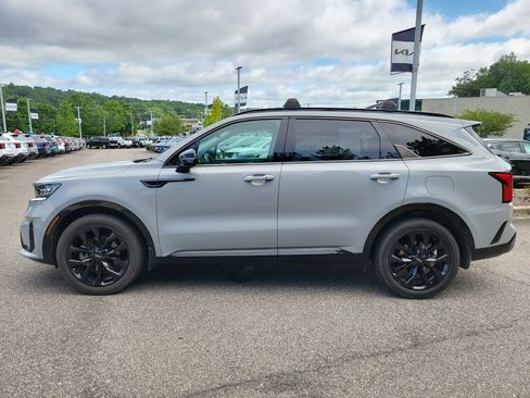 Used 2022 Kia Sorento SX FWD image 2