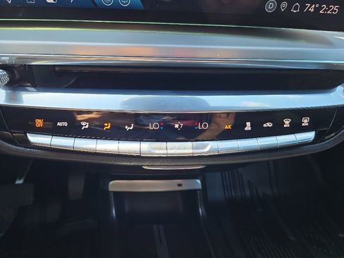 Used 2024 Cadillac Lyriq Luxury AWD/4WD image 27