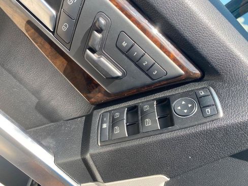 Used 2013 Mercedes-Benz GLK 250 BlueTEC 4MATIC image 35