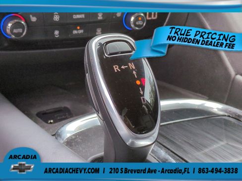 Used 2021 Buick Enclave Essence FWD image 7