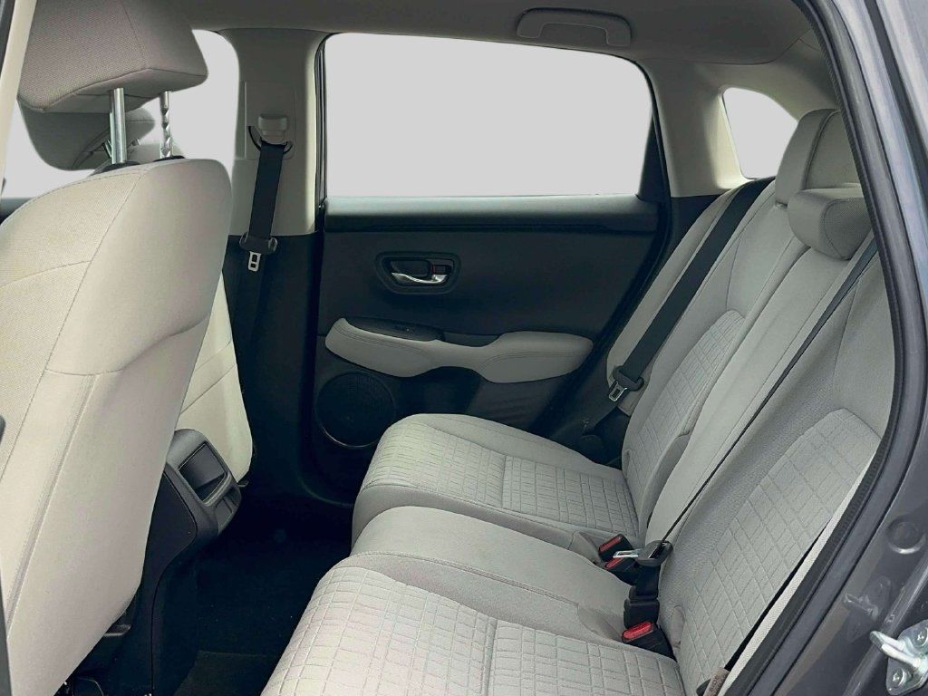 Certified 2024 Honda HR-V LX image 9