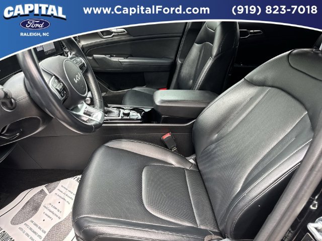 Used 2025 Kia Sportage EX w/ Premium Package FWD image 19