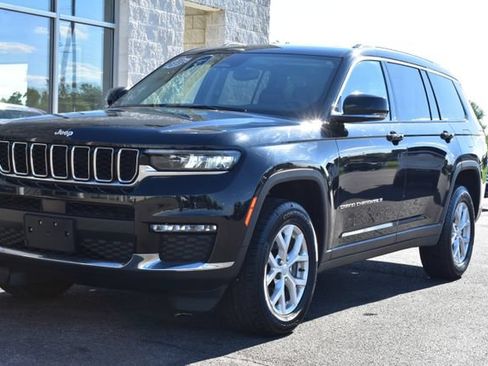 Used 2023 Jeep Grand Cherokee L Limited AWD/4WD image 16