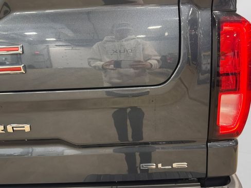 Used 2022 GMC Sierra 1500 SLE w/ X31 Off-Road Package image 45