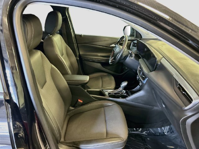 Used 2025 Buick Encore GX Preferred FWD image 26
