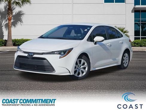 Used 2024 Toyota Corolla LE FWD image 1