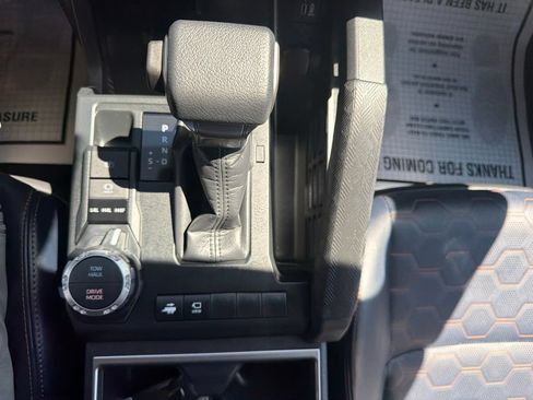 Used 2026 Toyota 4Runner Platinum AWD/4WD image 30