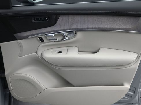 New 2026 Volvo XC90 B6 Ultra image 14