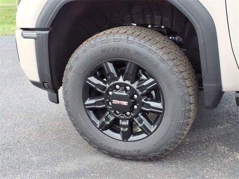 New 2026 GMC Sierra 2500 AT4 w/ AT4 Premium Plus Package image 34