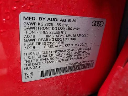 Used 2024 Audi Q3 2.0T Premium image 4