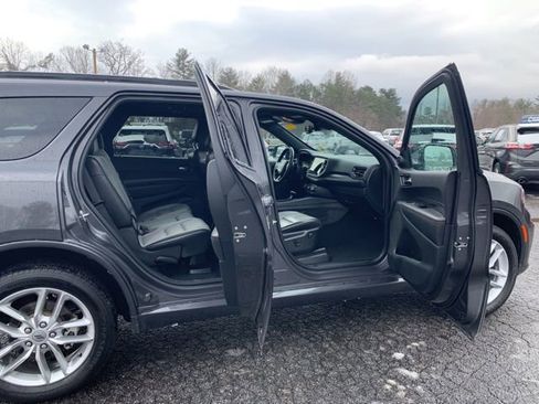 Used 2024 Dodge Durango GT image 12