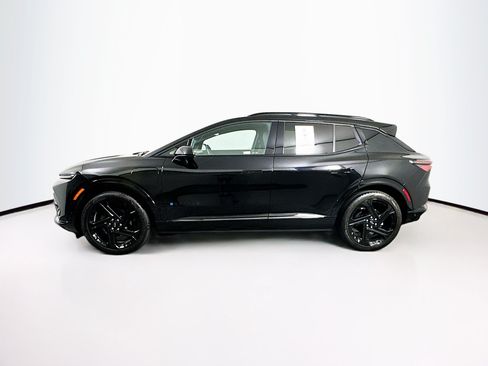 Used 2024 Chevrolet Equinox EV RS FWD image 4