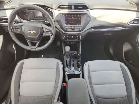 Used 2021 Chevrolet TrailBlazer LT FWD image 19