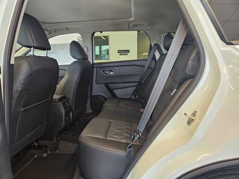 New 2026 Nissan Rogue Platinum image 27