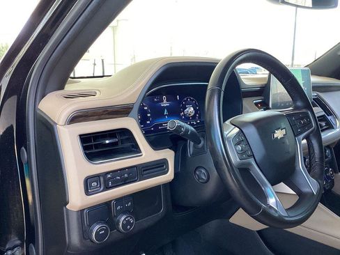 Used 2024 Chevrolet Suburban Premier RWD image 9