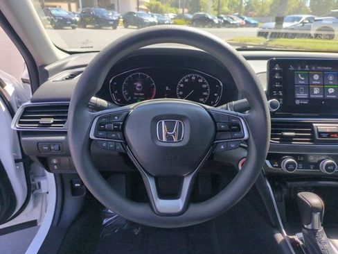 Used 2021 Honda Accord LX image 17