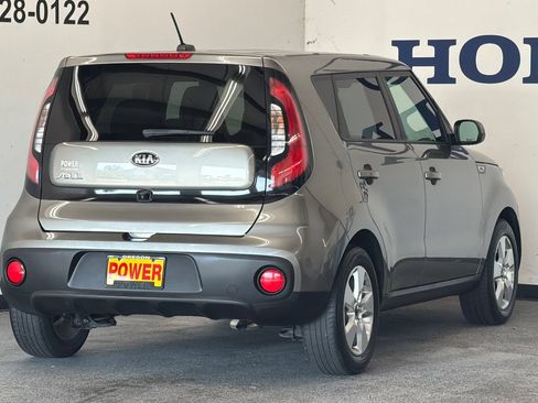 Used 2019 Kia Soul FWD image 3