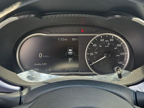 Used 2024 Nissan Versa SV FWD image 10