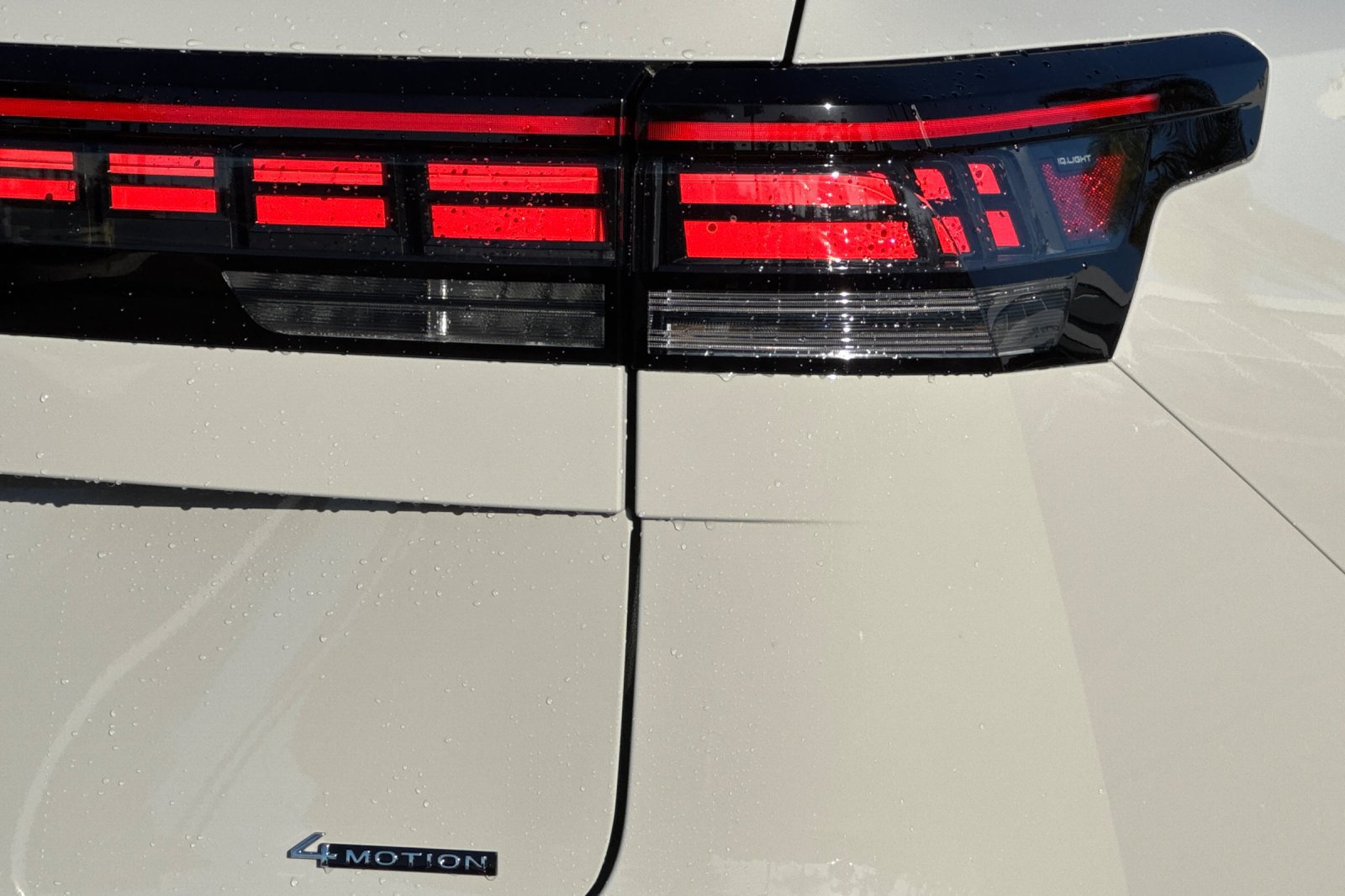 New 2027 Volkswagen Atlas SEL R-Line AWD/4WD image 28