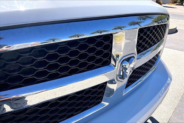 Used 2019 RAM 1500 Classic SLT AWD/4WD image 25