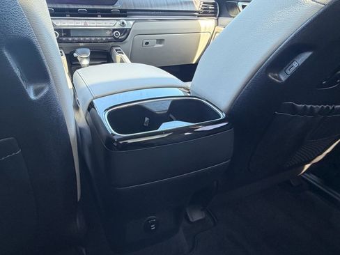 Used 2025 Kia Telluride SX image 24