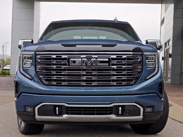 Used 2026 GMC Sierra 1500 Denali Ultimate AWD/4WD image 4
