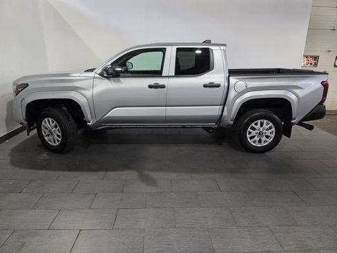 Used 2024 Toyota Tacoma SR w/ SR Upgrade Package image 2