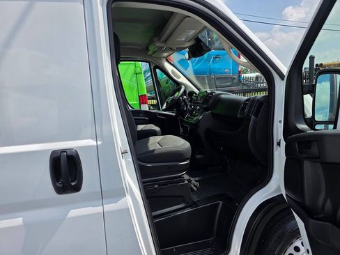 Used 2024 RAM ProMaster 2500 w/ Safety Group FWD image 15