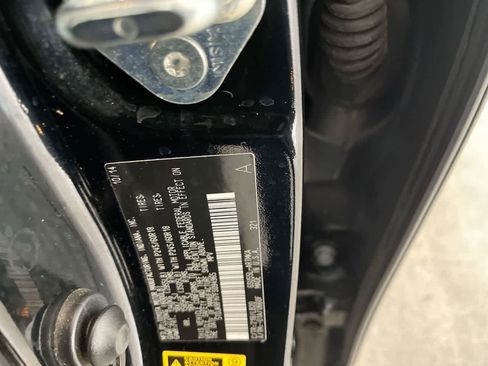 Used 2015 Toyota Highlander XLE image 28