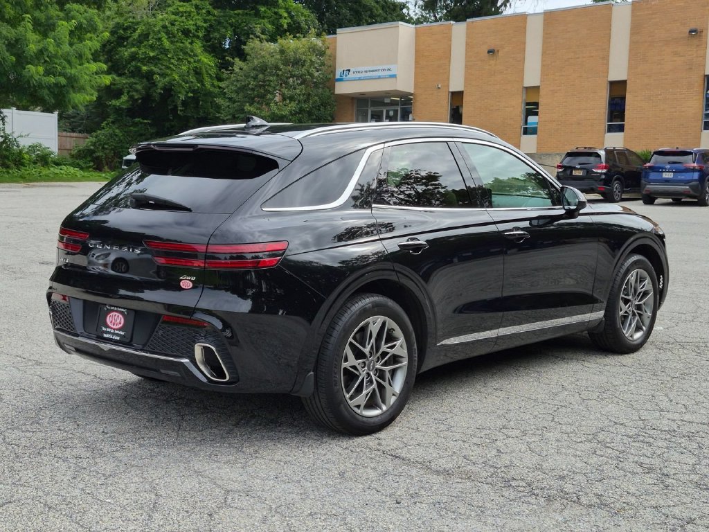 Used 2024 Genesis GV70 2.5T w/ Advanced Package AWD/4WD image 3