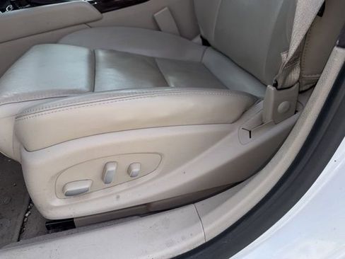 Used 2016 Cadillac XTS Luxury w/ Driver Awareness Package image 32