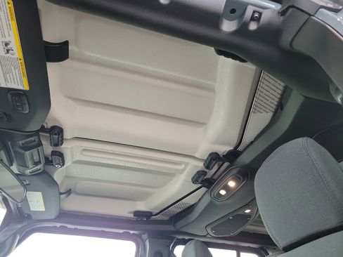 New 2026 Jeep Wrangler Unlimited Rubicon w/ Safety Group image 21