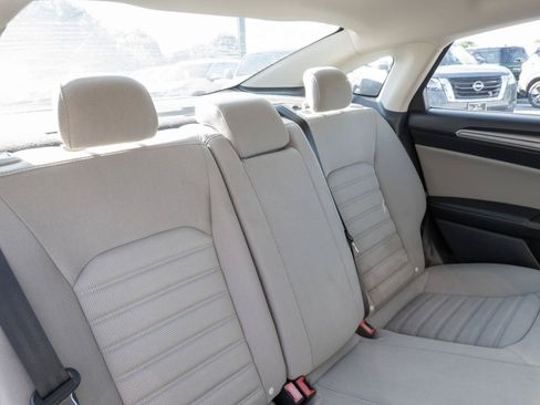 Used 2018 Ford Fusion S FWD image 27