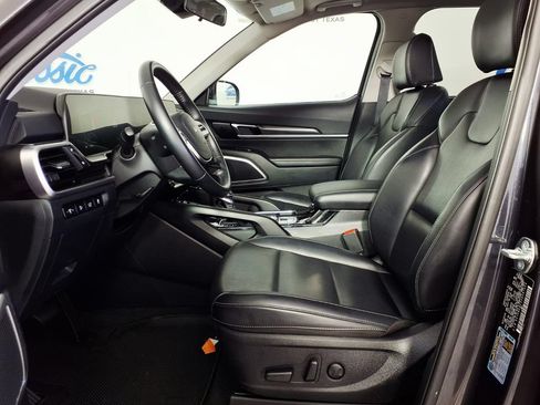 Used 2025 Kia Telluride S AWD/4WD image 7