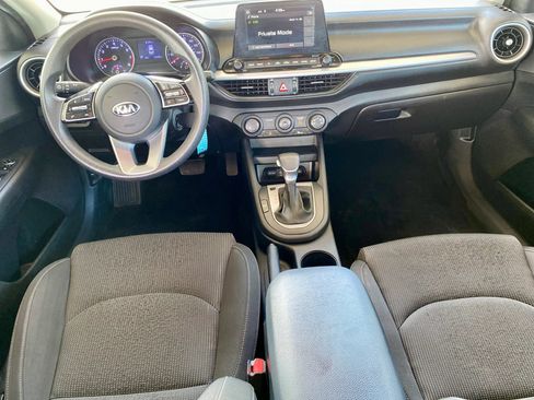 Used 2020 Kia Forte LXS FWD image 11