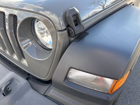 Used 2021 Jeep Wrangler Unlimited Sport image 29