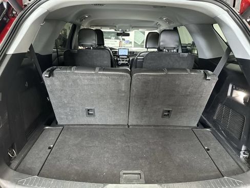 Used 2021 Ford Explorer Limited w/ Equipment Group 301A AWD/4WD image 26