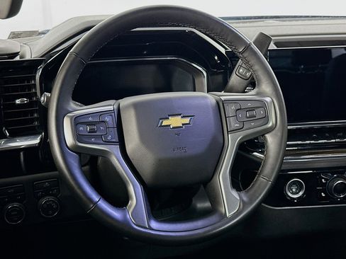 Used 2024 Chevrolet Silverado 1500 LT image 18