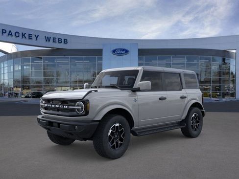 New 2026 Ford Bronco Outer Banks image 2