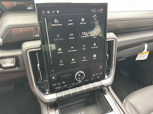 Used 2025 GMC Yukon Elevation RWD image 23