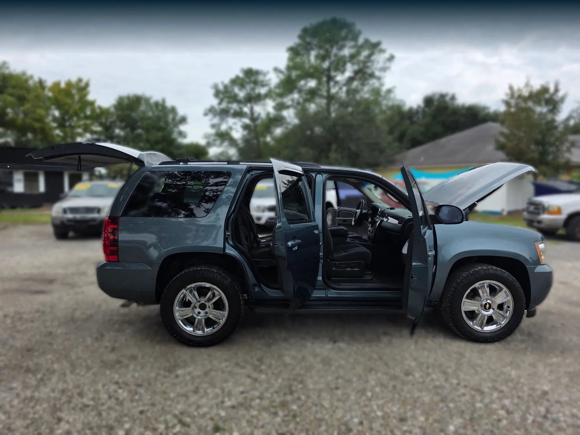 Used 2009 Chevrolet Tahoe LT AWD/4WD image 31