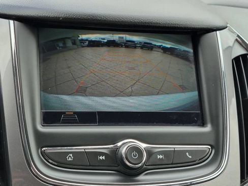 Used 2019 Chevrolet Cruze Sedan FWD image 25
