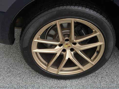 Used 2023 Porsche Macan image 43