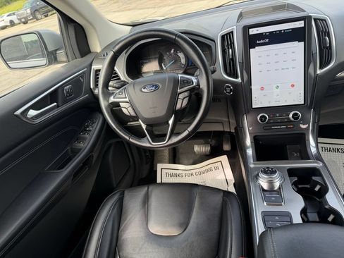 Used 2022 Ford Edge Titanium AWD/4WD image 24