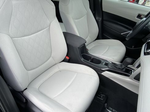 Certified 2024 Toyota Corolla Cross L AWD/4WD image 11
