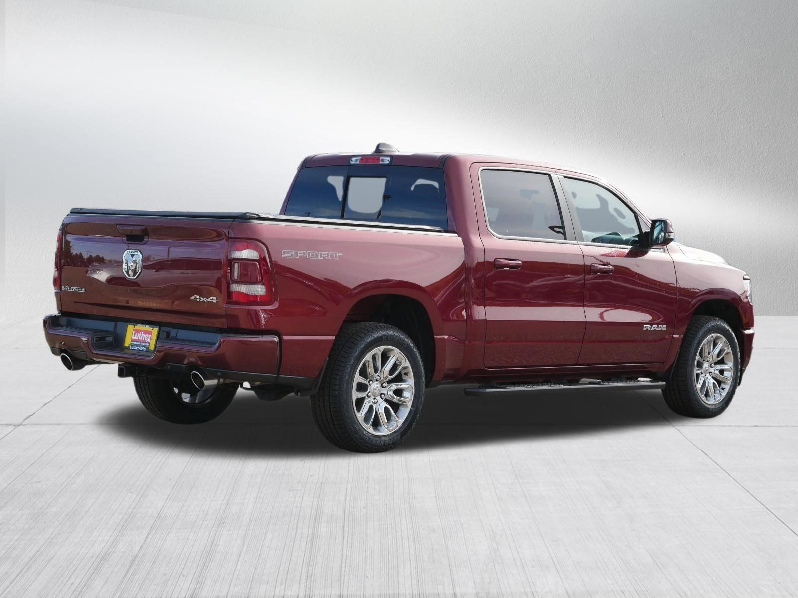Used 2023 RAM 1500 Laramie AWD/4WD image 7