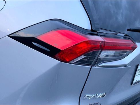 Used 2025 Toyota RAV4 XSE w/ Weather Package image 28